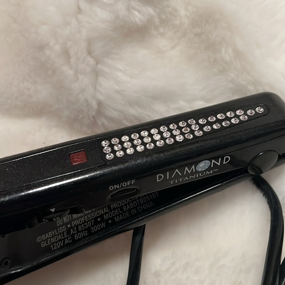 BaByliss Pro 1 inch straightening Iron Black with Rhinestones. Works great. - Picture 4 of 8